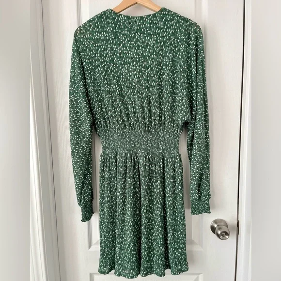RW&CO. Sage Green Floral V-Neck Mini Dress - Smocked Waist - XS - Picture 8 of 10